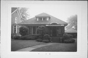 1615 COLLEGE AVE, a One Story Cube house, built in Racine, Wisconsin in 1936.