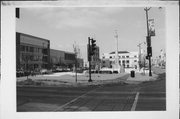 MAIN ST BETWEEN 5TH AND 6TH, a NA (unknown or not a building) park, built in Racine, Wisconsin in 1836.