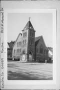 424 N MEMORIAL DR, a Early Gothic Revival house of worship, built in Racine, Wisconsin in 1880.