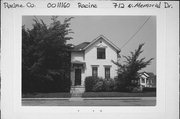 712 N MEMORIAL DR, a Queen Anne house, built in Racine, Wisconsin in .