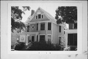 1104 PARK AVE, a Queen Anne house, built in Racine, Wisconsin in 1910.