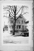 1104 PARK AVE, a Queen Anne house, built in Racine, Wisconsin in 1910.
