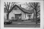 1544 PHILLIPS AVE, a Front Gabled house, built in Racine, Wisconsin in .