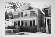 1504-1506 QUINCY AVE, a American Foursquare duplex, built in Racine, Wisconsin in .