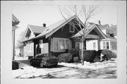 1640 QUINCY AVE, a Bungalow house, built in Racine, Wisconsin in 1910.