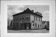 201 E MAIN ST / STATE HIGHWAY 20, a Italianate tavern/bar, built in Waterford, Wisconsin in 1898.