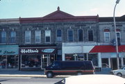 175 E MAIN 175 E MAIN, a Italianate large retail building, built in Stoughton, Wisconsin in 1889.