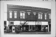 119-129 E COURT ST 119-129 E COURT ST, a Commercial Vernacular large retail building, built in Richland Center, Wisconsin in 1892.