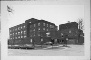431 N PARK ST 431 N PARK ST, a Astylistic Utilitarian Building hospital/medical clinic, built in Richland Center, Wisconsin in 1923.