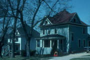 616 OAK ST, a Queen Anne house, built in Stoughton, Wisconsin in 1900.