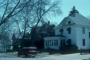 417 OAK ST, a Queen Anne house, built in Stoughton, Wisconsin in 1900.