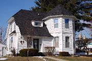 604 N JEFFERSON ST 604 N JEFFERSON ST, a Queen Anne house, built in Lancaster, Wisconsin in 1909.