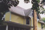 901 WASHINGTON AVE, a Queen Anne house, built in Oshkosh, Wisconsin in 1884.