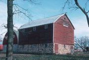 AVON RD, 3-4 MILES SOUTHEAST OF ALMA CENTER, a Astylistic Utilitarian Building barn, built in Alma, Wisconsin in .
