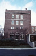 2121 E NEWPORT AVE, a Colonial Revival/Georgian Revival hospital/medical clinic, built in Milwaukee, Wisconsin in 1919.