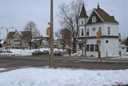 2900 S KINNICKINNIC AVE, a Queen Anne tavern/bar, built in Milwaukee, Wisconsin in 1893.