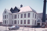 2147 S WINCHESTER ST (2148 S MOUND ST), a Queen Anne school – elem/middle/jr high/high, built in Milwaukee, Wisconsin in 1885.