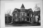 2601-2603 N 2ND ST, a Queen Anne duplex, built in Milwaukee, Wisconsin in 1895.