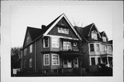 2652-2654 N 2ND ST, a Queen Anne duplex/two-flat, built in Milwaukee, Wisconsin in 1904.