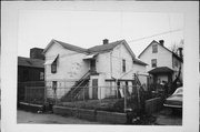 N Vel R. Phillips Ave (AKA N 4TH ST (ALLEY BETWEEN N 4TH, N 5TH, W RESERVOIR & W VINE)), a Gabled Ell house, built in Milwaukee, Wisconsin in .