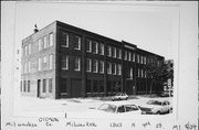 1303 N Vel R. Phillips Ave (AKA 1303 N 4TH ST), a Astylistic Utilitarian Building industrial bldg/manufacturing facility, built in Milwaukee, Wisconsin in 1910.