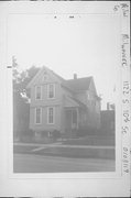 1122 S 10TH ST, a Gabled Ell house, built in Milwaukee, Wisconsin in 1890.