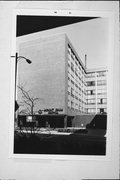 950 N 12TH ST, a Contemporary hospital, built in Milwaukee, Wisconsin in 1955.