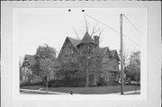 924 S 19TH ST 924 S 19TH ST, a Queen Anne house, built in Milwaukee, Wisconsin in 1902.