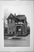 1320 N 22ND ST, a Gabled Ell duplex, built in Milwaukee, Wisconsin in .