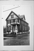 1320 N 23RD ST, a Front Gabled duplex/two-flat, built in Milwaukee, Wisconsin in 1892.