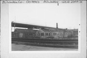 123 N 27TH ST, a Astylistic Utilitarian Building industrial bldg/manufacturing facility, built in Milwaukee, Wisconsin in 1898.