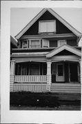 2737-2739 N 27TH ST, a Front Gabled duplex/two-flat, built in Milwaukee, Wisconsin in 1913.