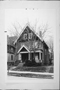 1227 N 28TH ST, a Front Gabled duplex/two-flat, built in Milwaukee, Wisconsin in 1900.