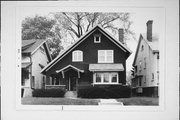1223 S 28TH ST, a Craftsman house, built in Milwaukee, Wisconsin in 1915.