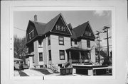 1017 N 29th St (AKA 1017-1019 N 29TH ST), a Queen Anne house, built in Milwaukee, Wisconsin in 1897.