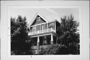 1839 N 29TH ST, a American Foursquare house, built in Milwaukee, Wisconsin in 1894.