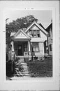 2205 N 29TH ST, a Queen Anne house, built in Milwaukee, Wisconsin in 1894.