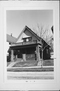 2450 N 38TH ST 2450 N 38TH ST, a Front Gabled house, built in Milwaukee, Wisconsin in 1913.