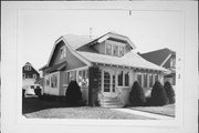 2878 N 38TH ST, a Bungalow house, built in Milwaukee, Wisconsin in 1922.