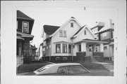 2441 N 41ST ST, a Astylistic Utilitarian Building house, built in Milwaukee, Wisconsin in 1915.