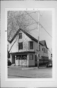 1731 N ARLINGTON PL, a Front Gabled tavern/bar, built in Milwaukee, Wisconsin in .