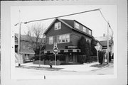 1800 N ARLINGTON PL, a Front Gabled tavern/bar, built in Milwaukee, Wisconsin in .