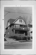 1803-1805 N ARLINGTON PL 1803-1805 N ARLINGTON PL, a Arts and Crafts duplex/two-flat, built in Milwaukee, Wisconsin in 1927.
