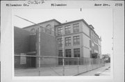 2319 W AUER AVE, a Neoclassical/Beaux Arts school – elem/middle/jr high/high, built in Milwaukee, Wisconsin in 1903.