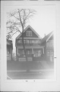 2617-2619 W AUER AVE, a Front Gabled duplex/two-flat, built in Milwaukee, Wisconsin in 1916.