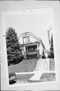 2442 N BARTLETT 2442 N BARTLETT, a Front Gabled house, built in Milwaukee, Wisconsin in .