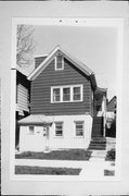 2466-68 N BARTLETT 2466-68 N BARTLETT, a Front Gabled duplex/two-flat, built in Milwaukee, Wisconsin in .