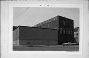 913 W BRUCE ST 913 W BRUCE ST, a Commercial Vernacular industrial bldg/manufacturing facility, built in Milwaukee, Wisconsin in 1902.