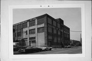 929 W BRUCE ST, a Commercial Vernacular industrial bldg/manufacturing facility, built in Milwaukee, Wisconsin in 1890.