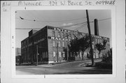 929 W BRUCE ST, a Commercial Vernacular industrial bldg/manufacturing facility, built in Milwaukee, Wisconsin in 1890.